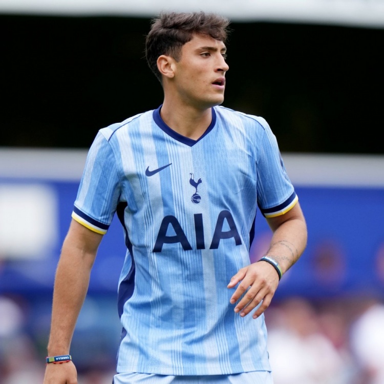 开云体育官网-TA：热刺想出售前锋阿莱霍·贝利斯，正在与巴西球队巴伊亚谈判